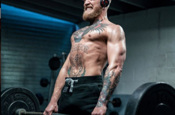Mixed Martial Arts Fighter Conor McGregor ने retirement की घोषणा की